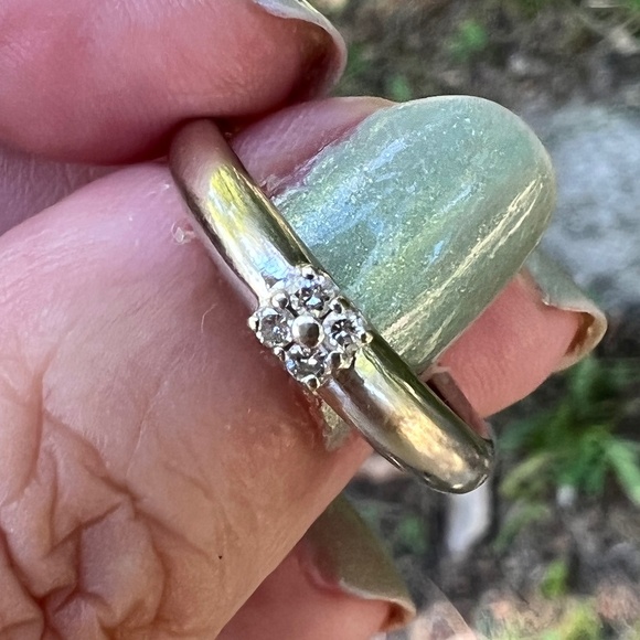 VINTAGE 14K WHITE GOLD DIAMOND BAND RING WEDDING ANNIVERSARY DESIGNER HALLMARKED